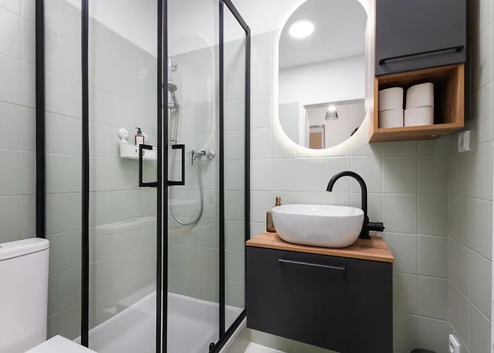 Stylisches In Mit Netflix & Balkon *